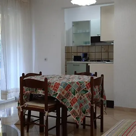 Clara Apartman Porec